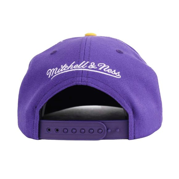 Mitchell & Ness Los Angeles Lakers Back To Back Champs Deadstock Snapback Hat - Picture 6 of 6